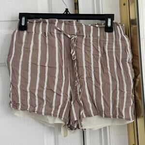 BCBGeneration Women's Brown and Cream Shorts